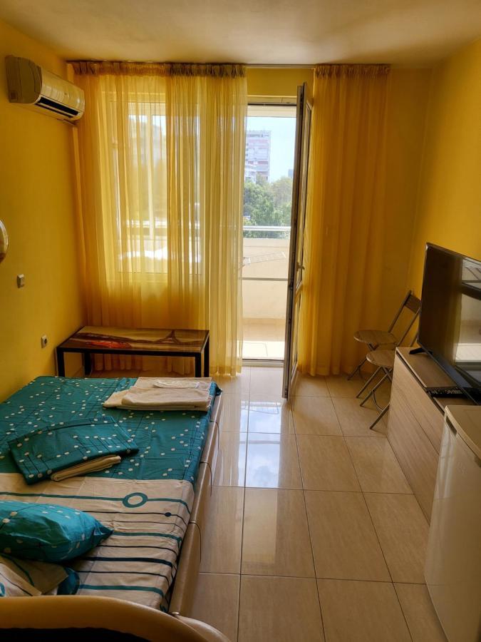 Apartamento Apartamenti Ivaia Varna Exterior foto