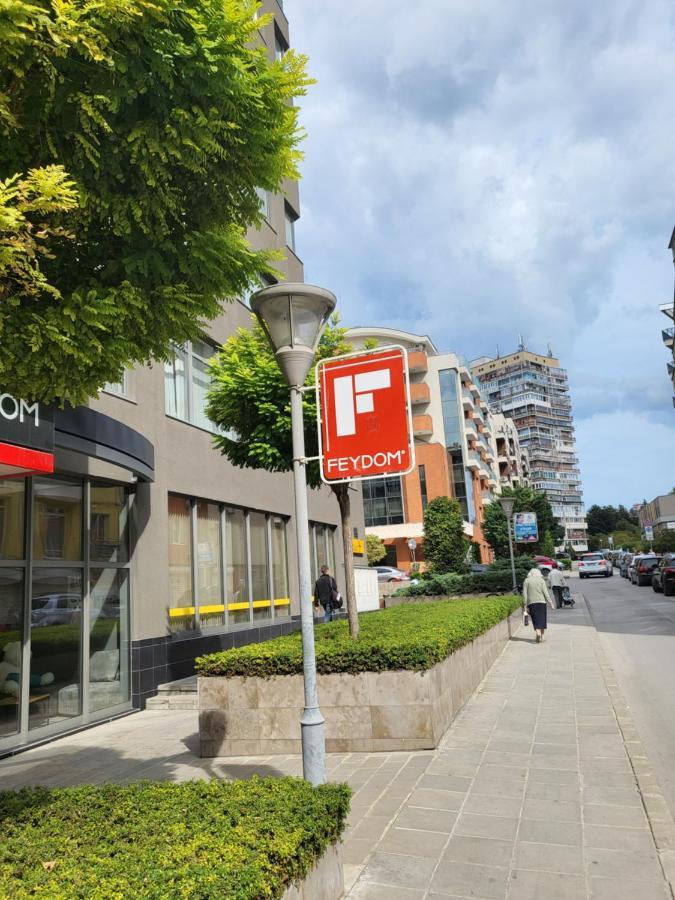 Apartamento Apartamenti Ivaia Varna Exterior foto
