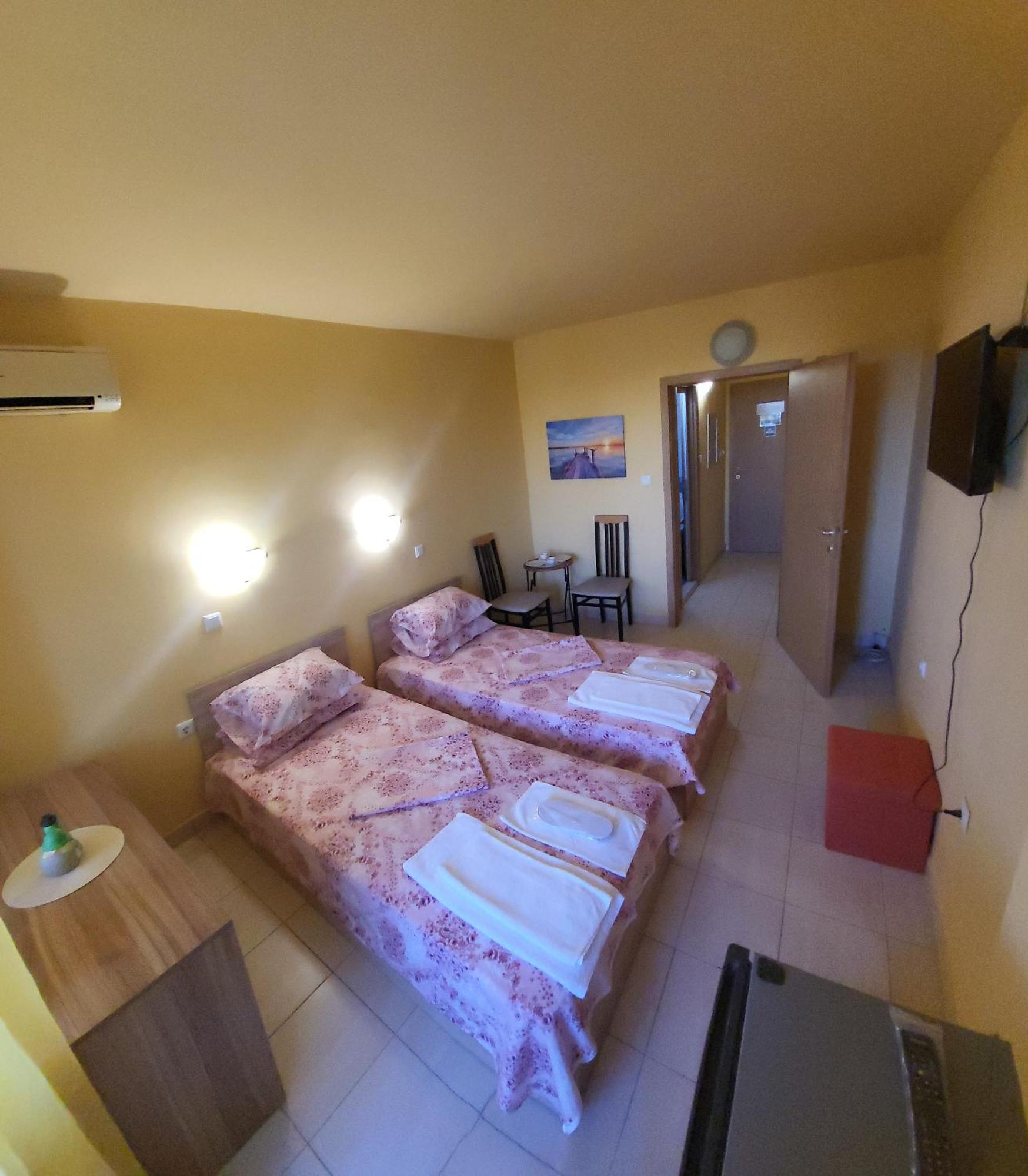 Apartamento Apartamenti Ivaia Varna Exterior foto